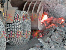 守護重型機械的鋼鐵衛士 礦山專用輪胎保護鏈與建筑機械防滑鏈